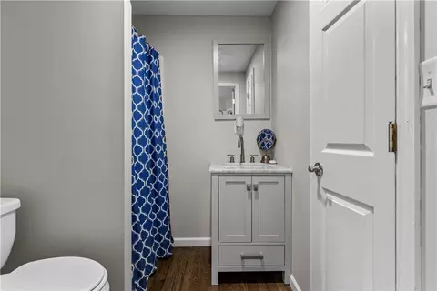 Bath - 178 7th Ave, New Eagle, PA 15067 photo 3 of 6