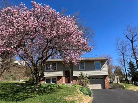 110 Shadow Ln, Moon Twp, PA 15108