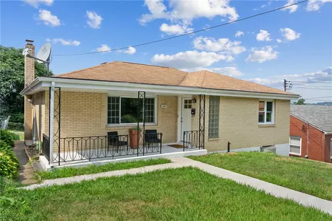 131 Arkansas Ave, Homestead, PA 15120