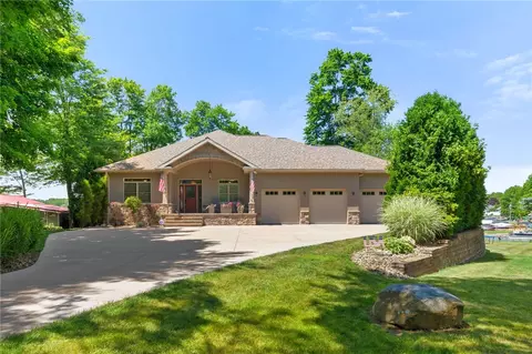 100 Latonka Dr, Mercer, PA 16137