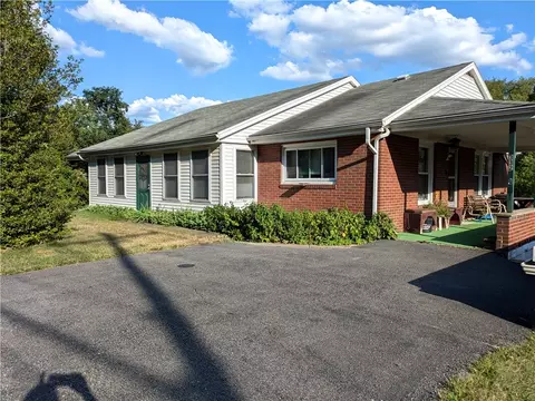 332 E Shaffer, Aliquippa, PA 15001