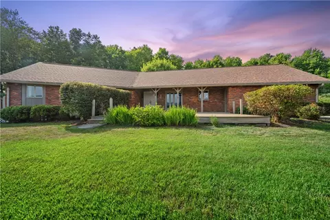 1113 Harvey Rd, Ligonier, PA 15658