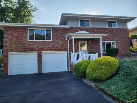 2772 Hastings Dr, New Kensington, PA 15068