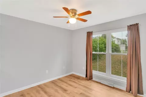259 Mitchell Ave, Clairton, PA 15025 photo 14