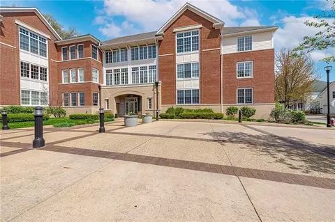 1220 Crescent Pl #1I, Pittsburgh, PA 15217