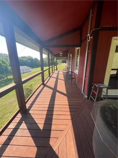 489 Jack Rd, Vandergrift, PA 15690 photo 9