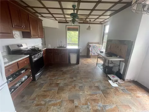 489 Jack Rd, Vandergrift, PA 15690 photo 18