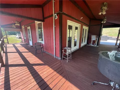 489 Jack Rd, Vandergrift, PA 15690 photo 8
