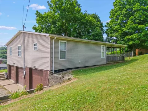815 Maple Ave, New Eagle, PA 15067 photo 30