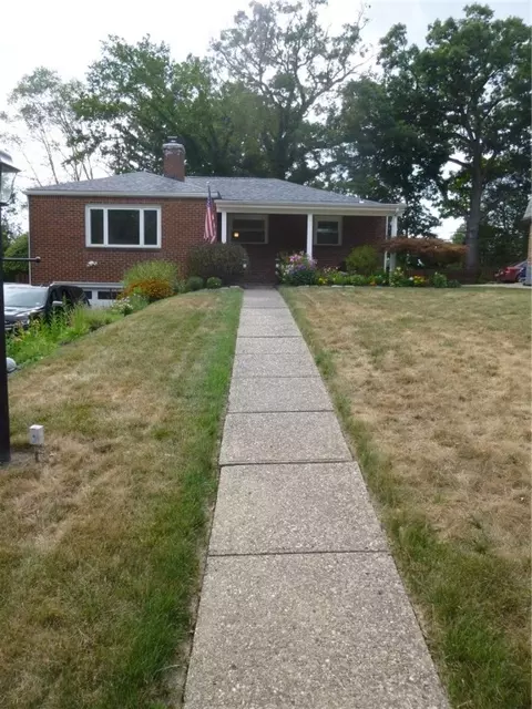 1835 Vollmer Dr, Glenshaw, PA 15116
