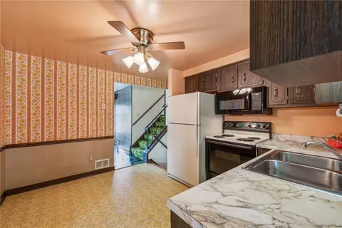 732 Valley View Rd, Eighty Four, PA 15330 photo 15