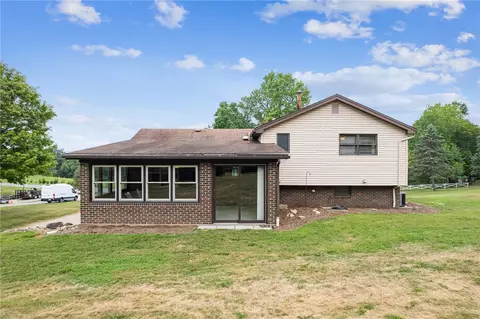 732 Valley View Rd, Eighty Four, PA 15330 photo 7