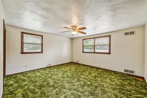 732 Valley View Rd, Eighty Four, PA 15330 photo 31