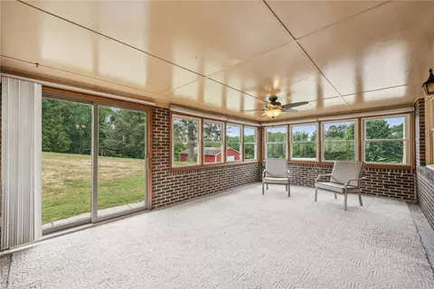 732 Valley View Rd, Eighty Four, PA 15330 photo 8