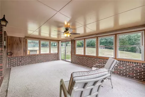 732 Valley View Rd, Eighty Four, PA 15330 photo 9