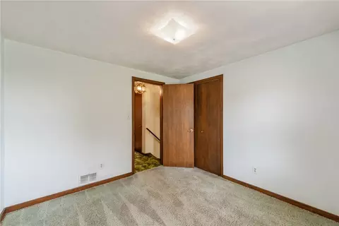 732 Valley View Rd, Eighty Four, PA 15330 photo 38