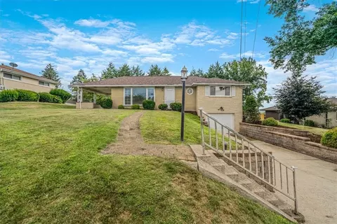 1024 King Arthur, Apollo, PA 15613