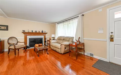 Other - 203 Siebert Rd, Pittsburgh, PA 15237 photo 2 of 10