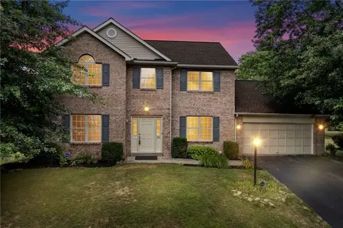 206 St Andrew Ct, Cranberry Township, PA 16066