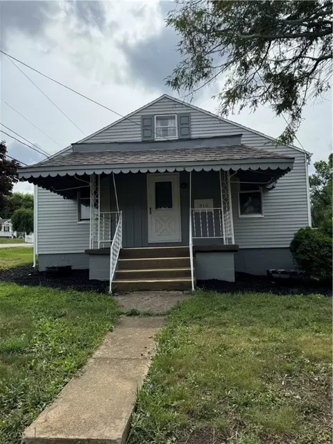 315 Campbell Ave, Connellsville, PA 15425
