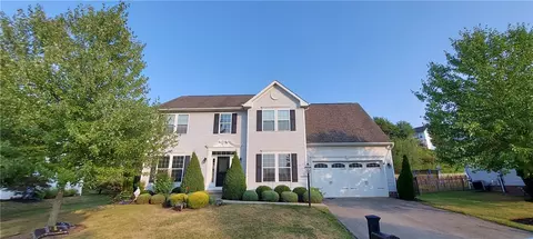 2034 Eagle Ridge Dr, Valencia, PA 16059