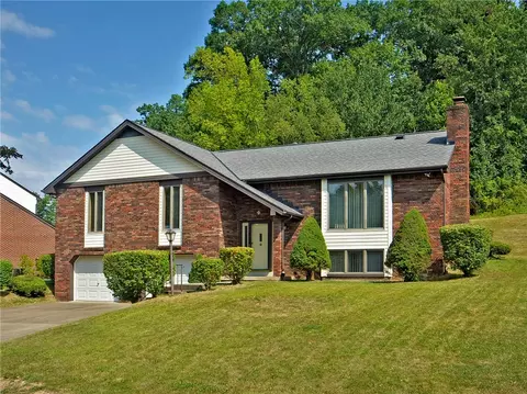 5044 Impala Dr, Murrysville, PA 15668