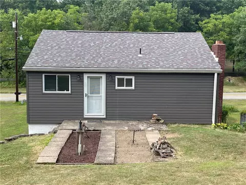 1106 Boquet, Jeannette, PA 15644