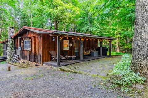 174 Bowie Ln, Fairhope, PA 15538