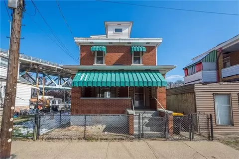 406 Gardner St, Mckees Rocks, PA 15136