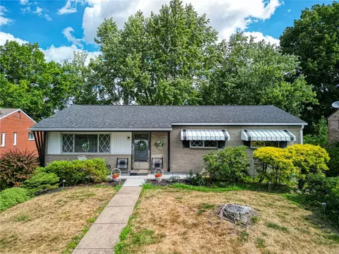 732 Macbeth Dr, Pittsburgh, PA 15235