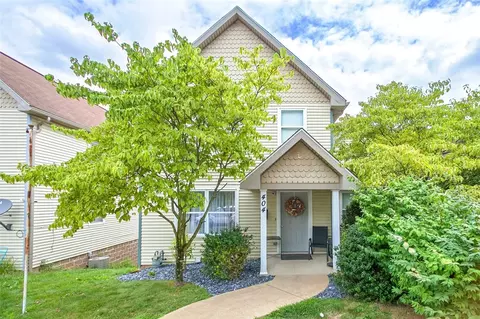 404 Meadow Ave, Charleroi, PA 15022