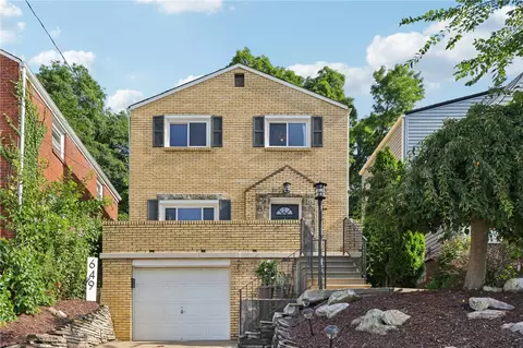 649 Dunster, Pittsburgh, PA 15226