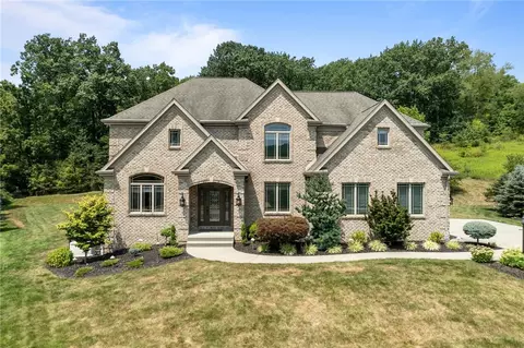 222 Cashmere Ct, Cranberry Township, PA 16066