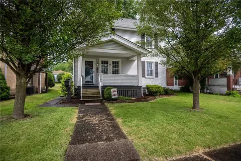 1709 W Ridge Ave, Sharpsville, PA 16150