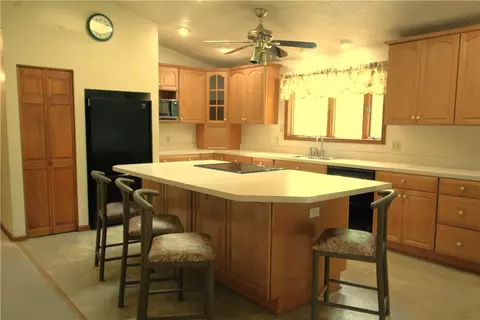 147 Scott Rd, Eighty Four, PA 15330 photo 9