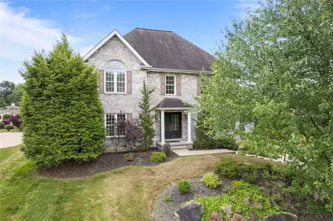1819 Madison Dr, Moon Township, PA 15108