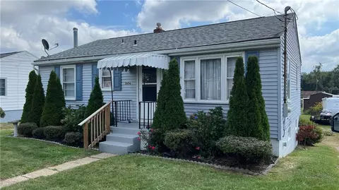 2656 Virginia Dr, New Kensington, PA 15068