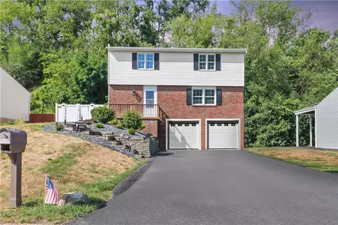 2901 Amy Dr, South Park, PA 15129