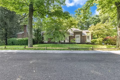 311 7th Street Ext, Beaver Falls, PA 15010