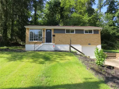 11504 Althea Rd, Pittsburgh, PA 15235