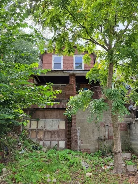 1712 Laporte St, Pittsburgh, PA 15206