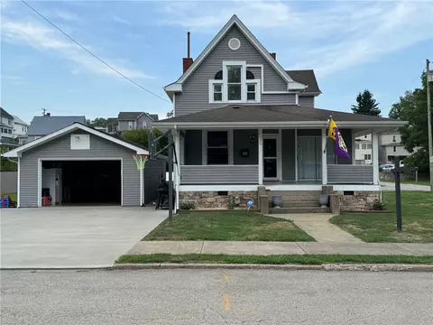 239 Elm St, Waynesburg, PA 15370