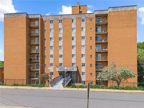 1001 Grandview Ave #1003, Bridgeville, PA 15017