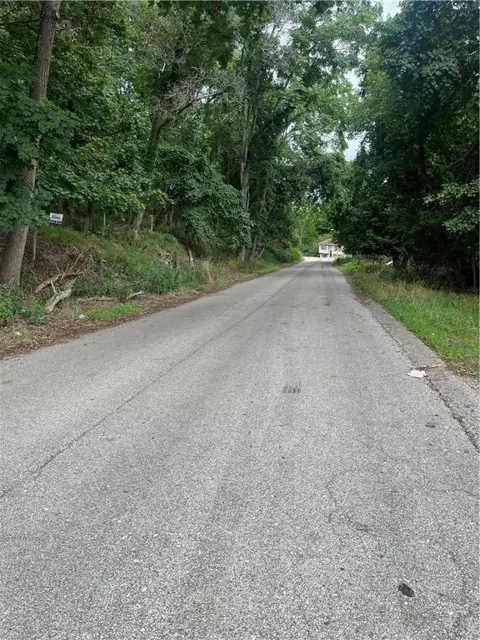lot Apt 5 Elm St, Washington, PA 15301