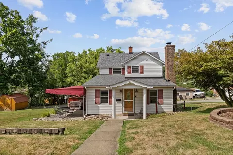 233 Cherry Ave, Houston, PA 15342