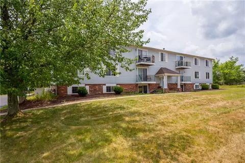 1636 Jefferson Ridge Dr, Clairton, PA 15025