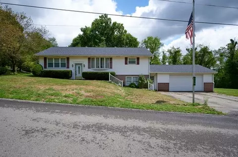 118 Sherwood Dr, Kittanning, PA 16201