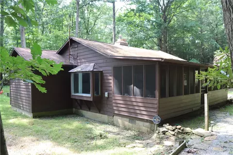 1700 Old Linn Run Rd, Rector, PA 15677