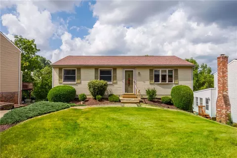 919 Hurl Dr, Pittsburgh, PA 15236
