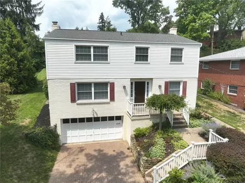 136 Sunridge Dr, Pittsburgh, PA 15234